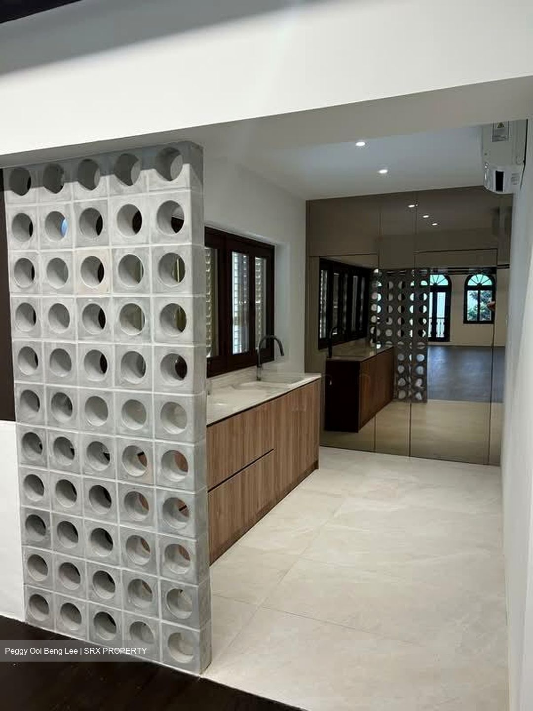 Telok Ayer Conservation Area (D1), Office #557687021